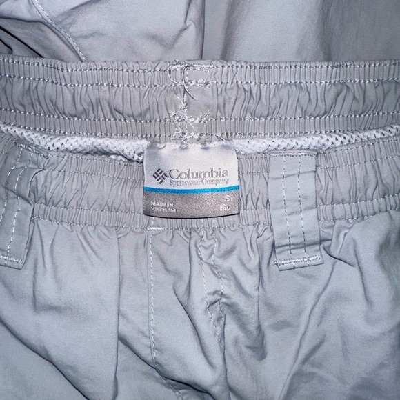 4 pairs of Columbia PFG Omnishade Shorts- all grey all size small - Picture 5 of 13